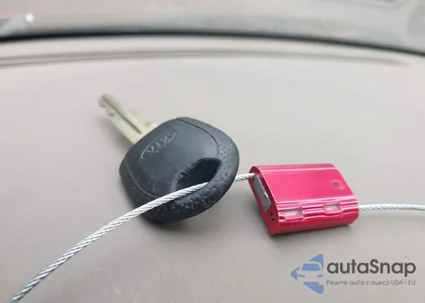 2004 Kia Optima Ex/Lx z USA, uszkodzony, nr VIN KNAGD126045310472